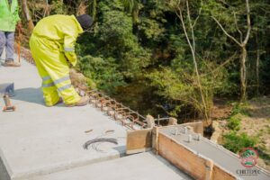 Puente de Arroyo Choapam en un 95 por ciento de avance
